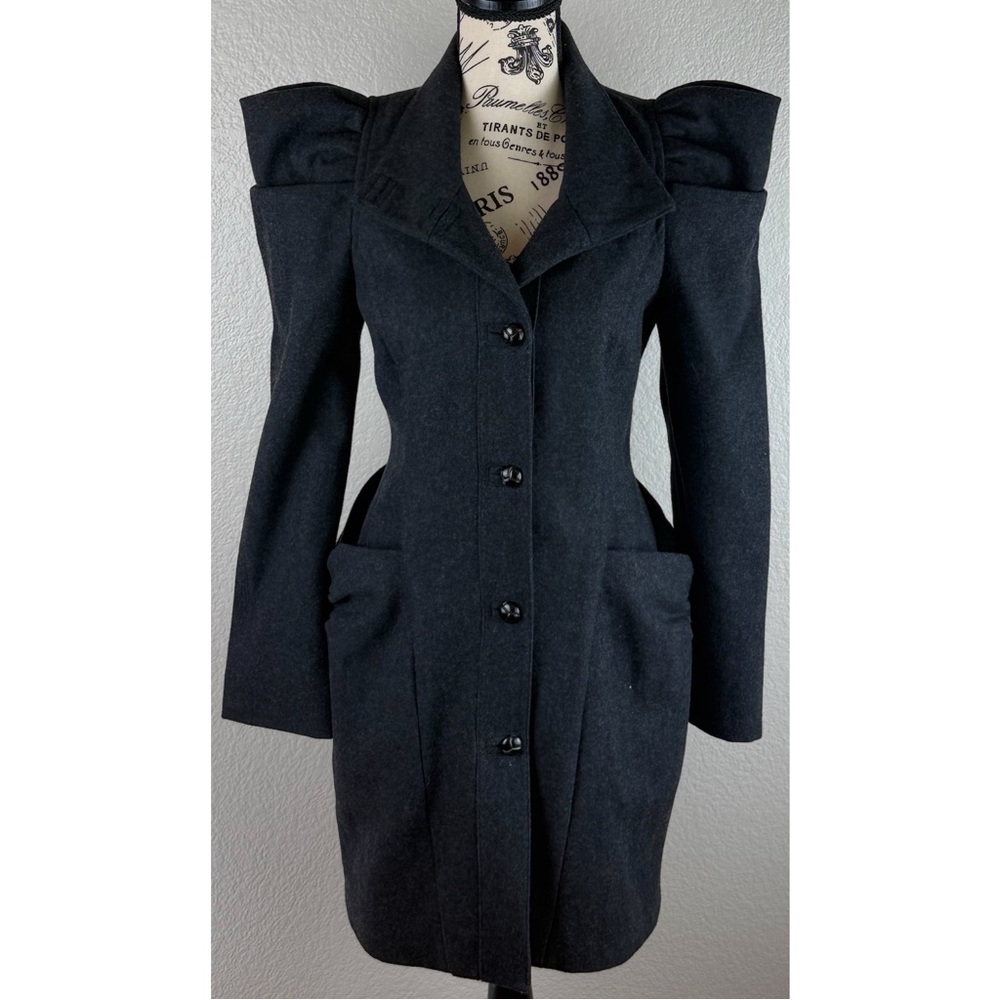 Gestuz Victorian Style Structured Coat, size XS / 34 EU